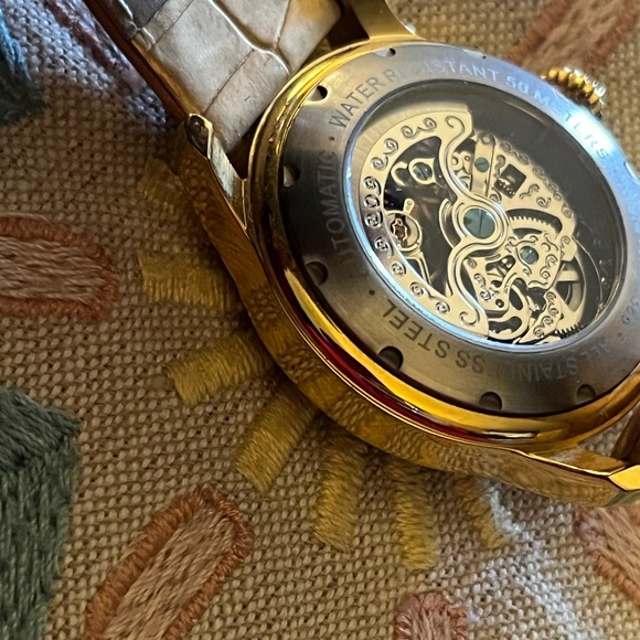 JEANERET 🔥SKELETON WATCH GORGEOUS VINTAGE WATCH STAR CUTOUT WINDOW leather - Picture 2 of 9